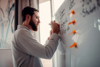 Aligning Daily Operations with Strategic Ambition: A Blueprint for Sustainable Growth