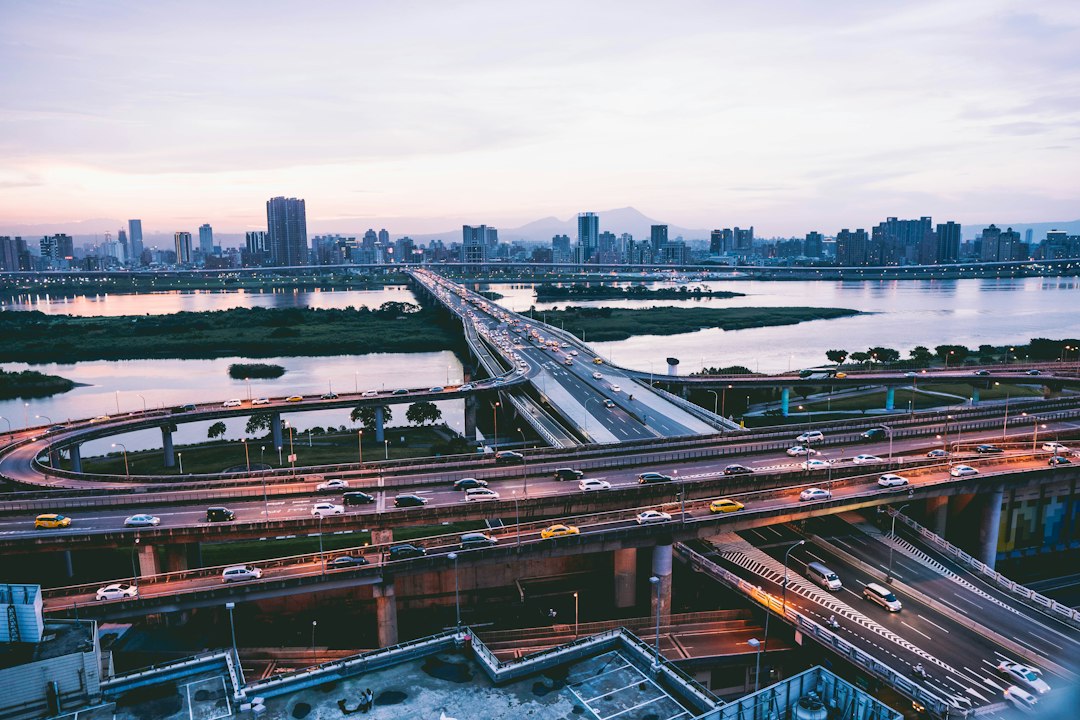 Crossing Borders: A Strategic Guide to International Business Expansion