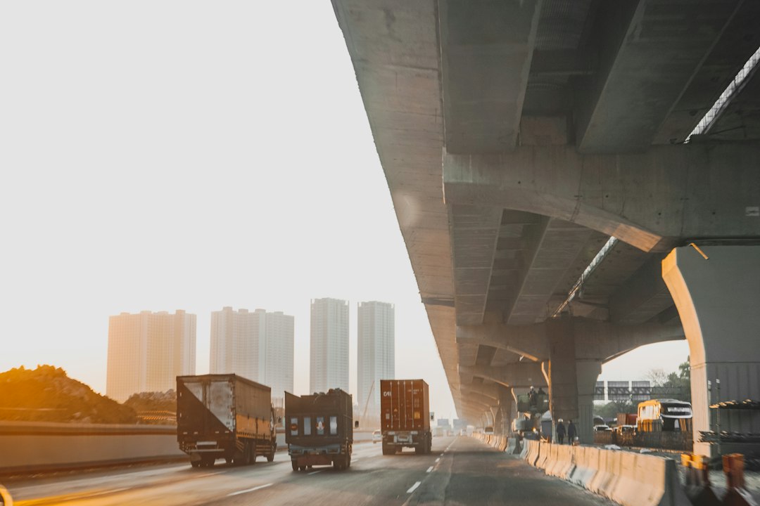 The Liquidity Bridge: How Business Loans Fuel Strategic Growth Without Overextension